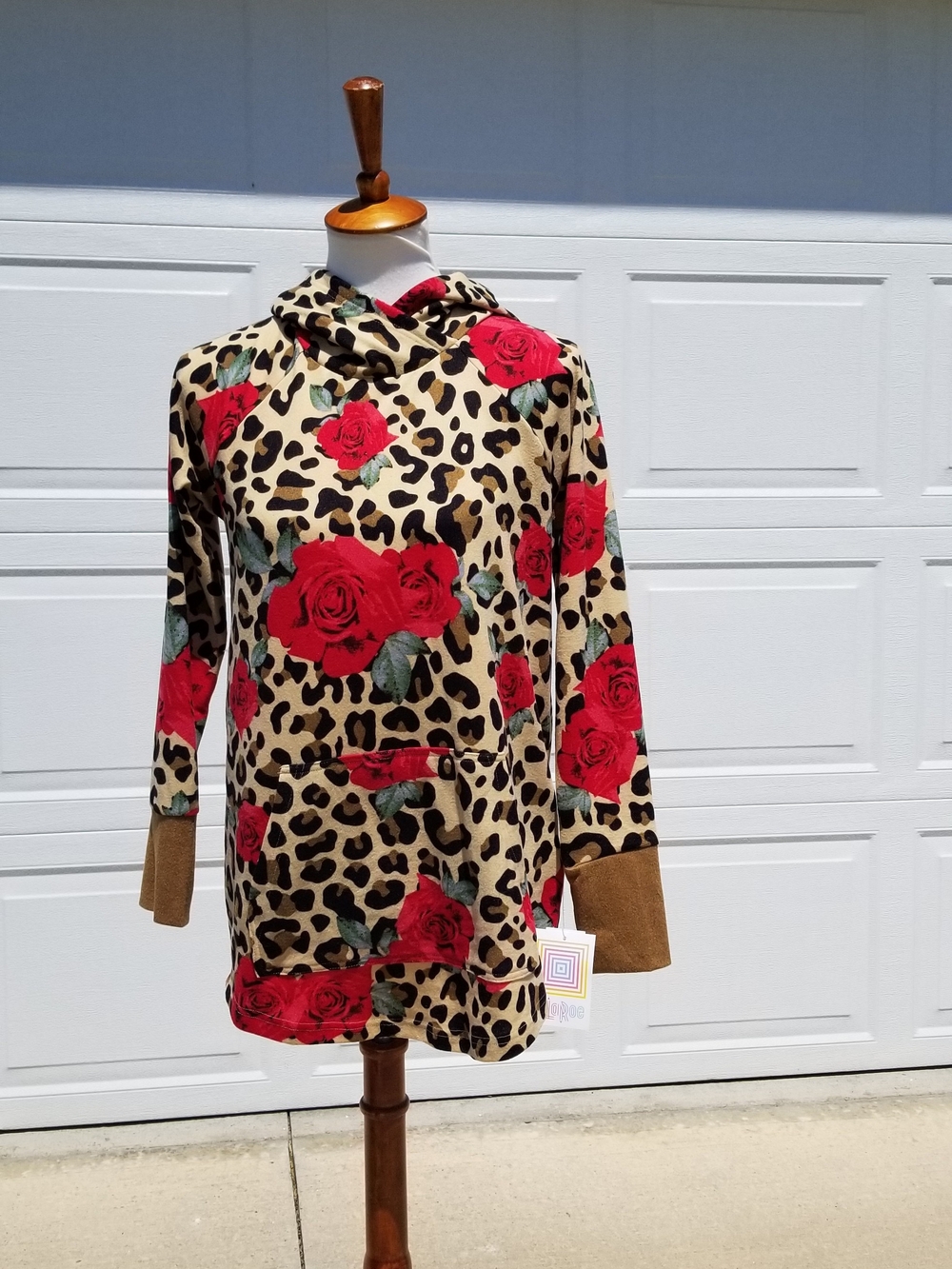 LuLaRoe "Amber" Leopard & Red Rose Hooded Sweater